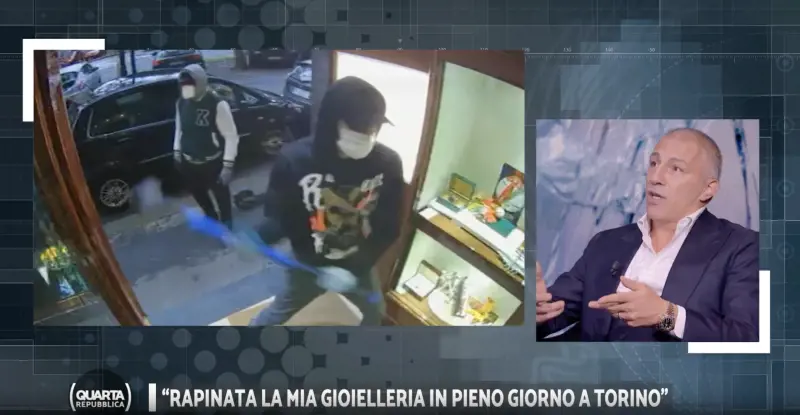 Rapinato in pieno giorno, il racconto choc: "Sono bastati 40 secondi, nessuno ha fatto nulla"
