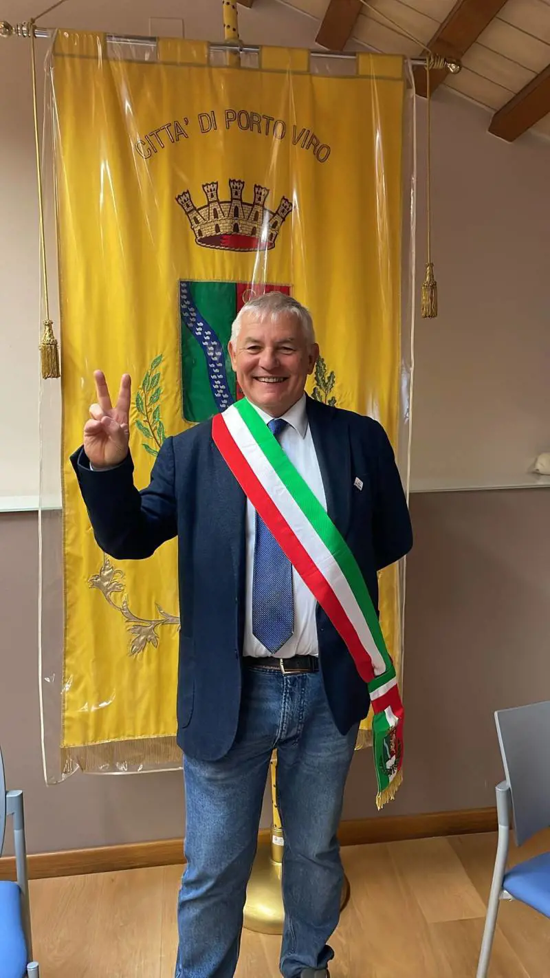Rovigo, tre voti decisivi vanno al cane del candidato sindaco: il Tar li considera validi