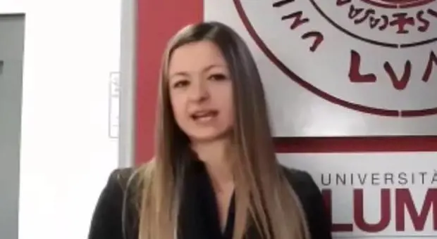 Falsa laurea per il concorso, moglie di un assessore Pd risarcisce 35mila euro