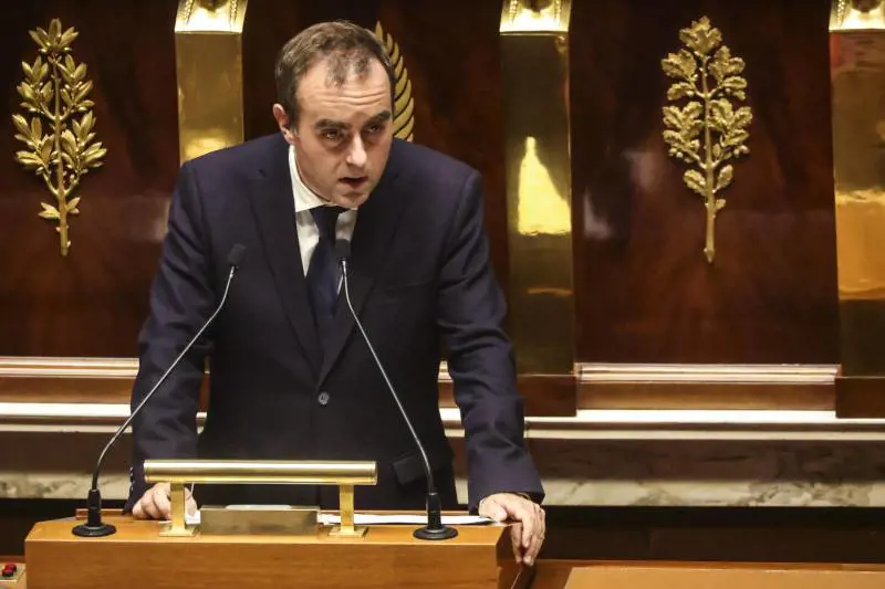 Governo Lecornu (se parte) subito in salita: pronto un aumento delle tasse da 14 miliardi