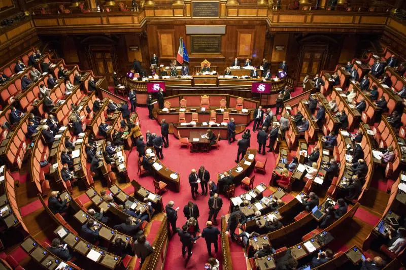Sinistra, proposta choc: requisire temporaneamente le case sfitte