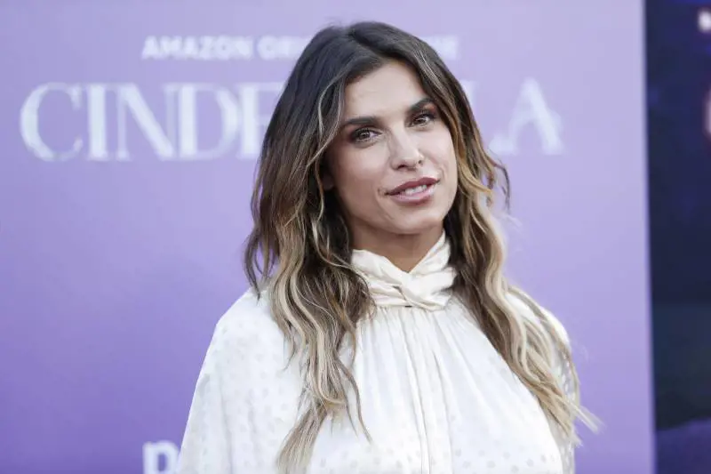 Elisabetta Canalis presenta Alvise Rigo a Elodie e Diletta Leotta durante una cena top secret