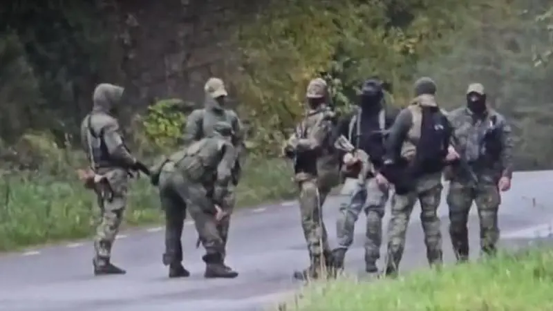 "Omini verdi" di Putin ai confini Nato: chi sono e perché la loro apparizione non è un buon segnale