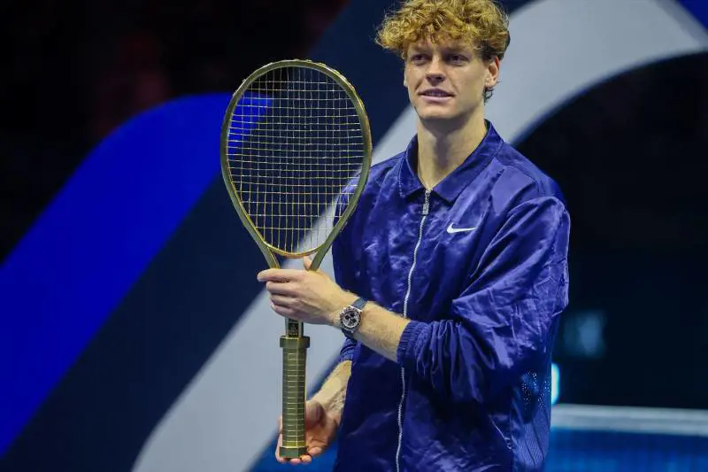 Six Kings Slam, il Re è Sinner: Alcaraz sconfitto in due set, Jannik impeccabile