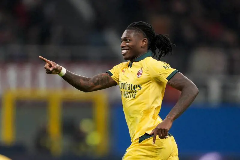 Il Milan ribalta la Fiorentina: la doppietta di Leao regala la vetta della classifica ai rossoneri