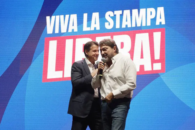 Il sit-in per Ranucci diventa anti-governo. "Italia Paese malato"
