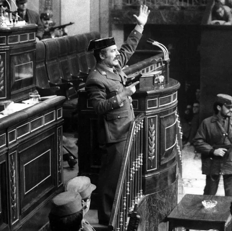 Il golpista Tejero "clinicamente morto". Entrò nel Parlamento con una pistola