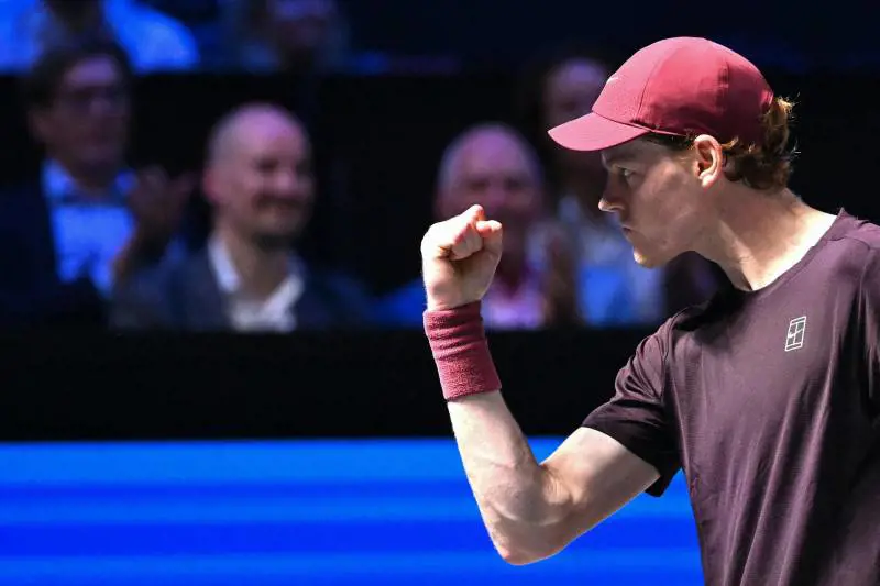 Atp Vienna, Sinner domina Bublik e vola in semifinale