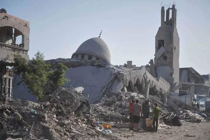 Hamas apre alla consegna delle armi. Netanyahu: "Nostro veto sui membri della forza a Gaza"