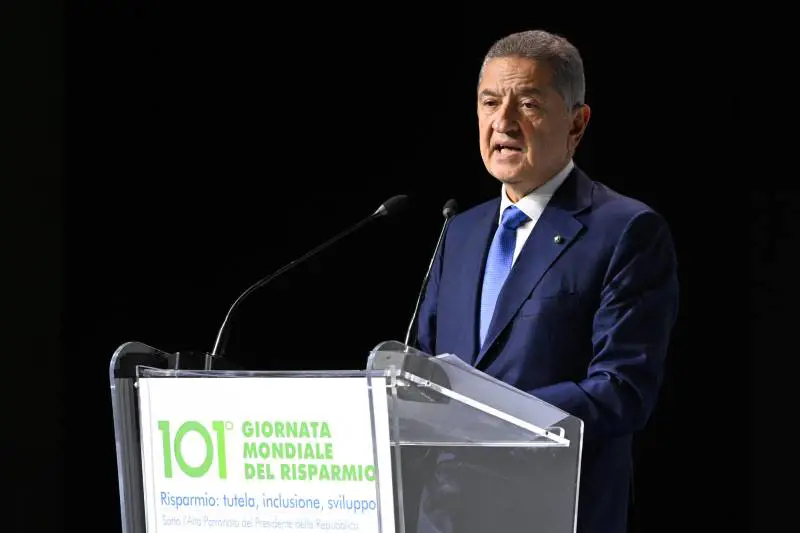 Panetta: "Bene i conti, ora la crescita"