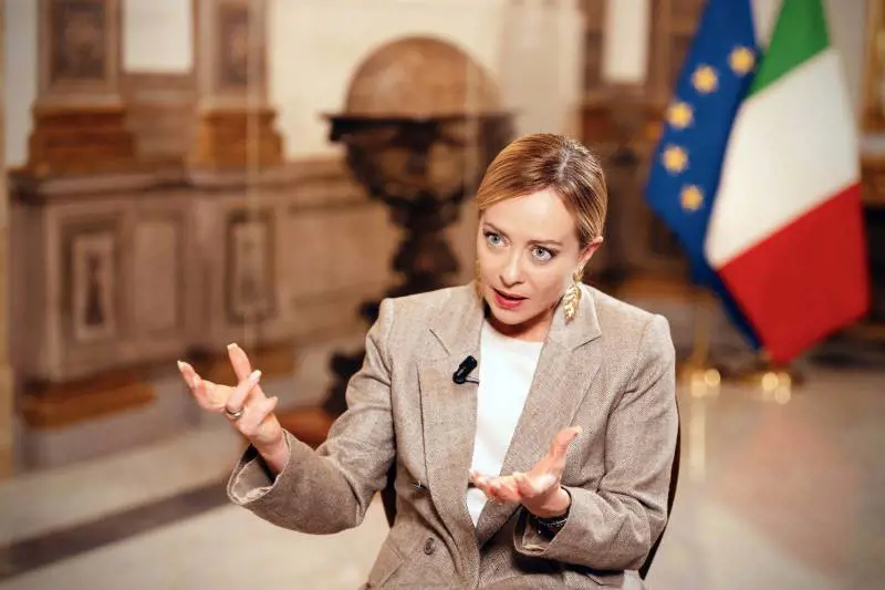 Il piano del governo. Evitare che il voto sia sulla premier