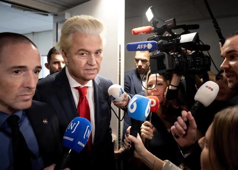 Olanda, sfida al fotofinish. Ma Wilders resta isolato