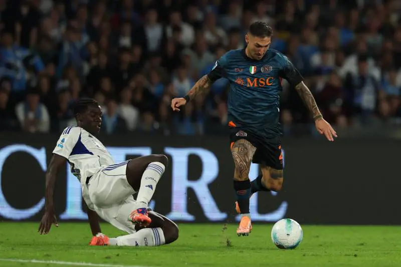 Un brutto Napoli bloccato sullo 0-0 dal Como: Milinkovic-Savic para un altro rigore