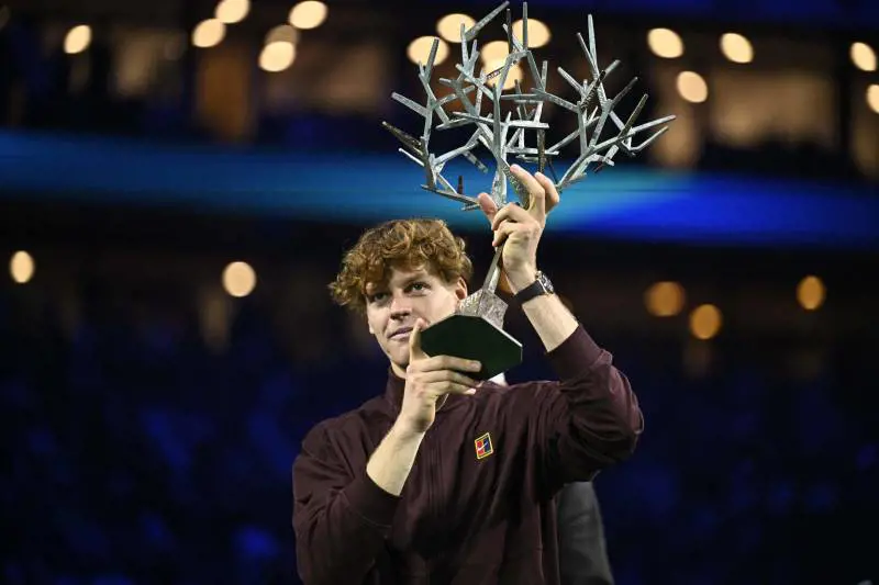 Sinner sbanca Parigi: vince il titolo e torna numero 1 del mondo