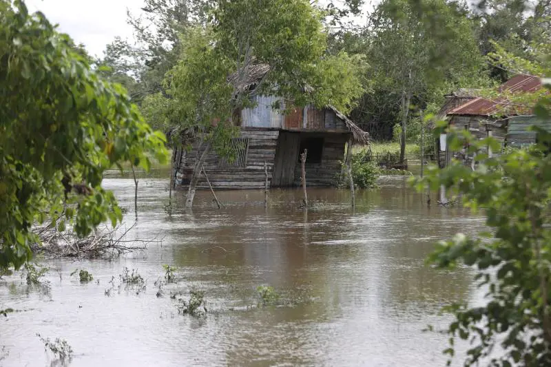 A Cuba le devastazioni dell'uragano Melissa. Ma il regime blocca tutti i convogli di aiuti