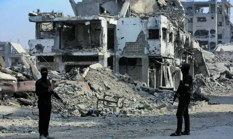 Da Hamas 3 corpi e un cambio di linea