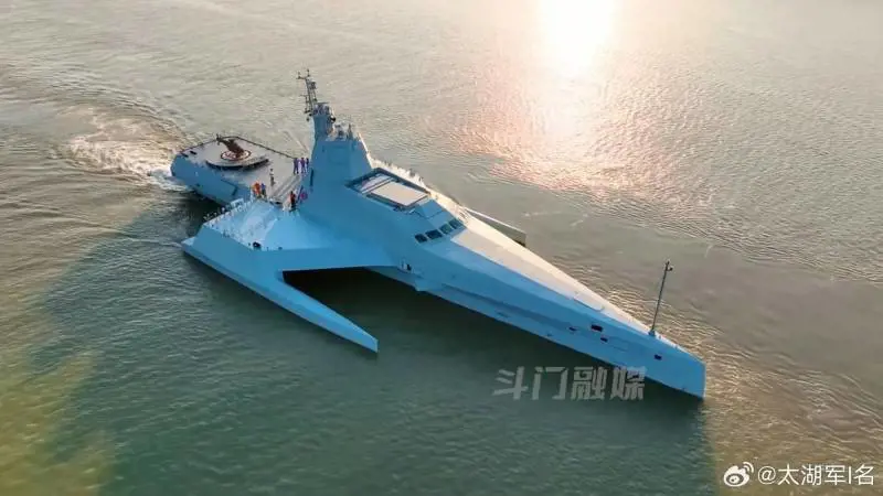 "Ha costruito un super drone trimarano". cosa svelano le immagini satellitari sulla Cina   