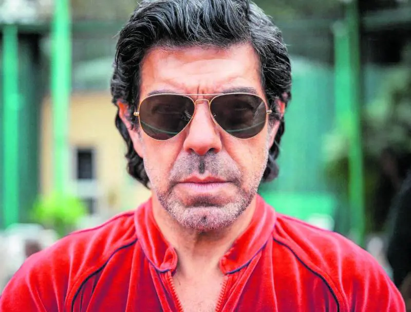 Favino rievoca il tennis che era il campo della vita. "Oggi è cambiato tutto"