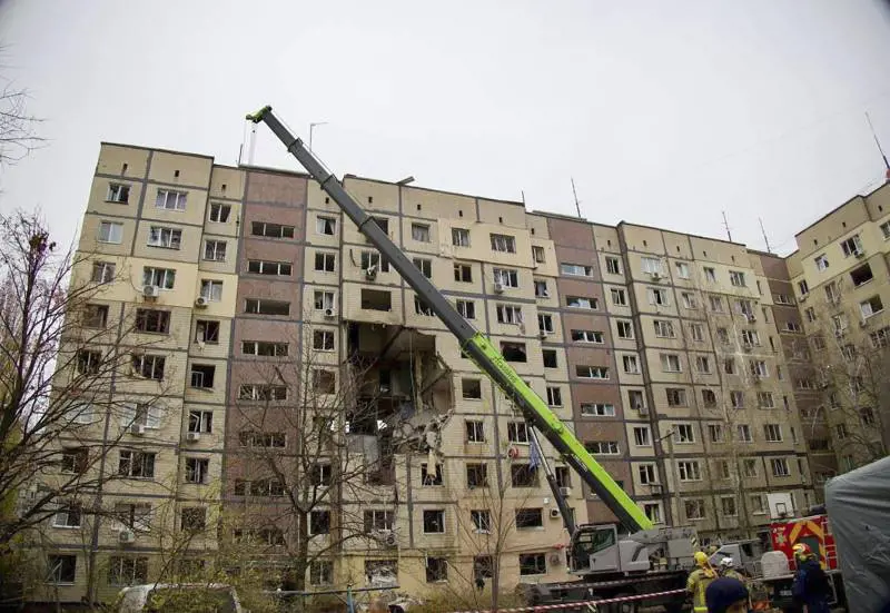 Raid di Mosca sull'Ucraina, lanciati 450 droni e 45 missili. Ambasciatore russo a Roma: "Media e politici ottusi fomentano l'odio"