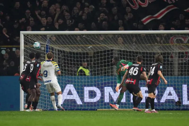 Il Milan si illude poi subisce la rimonta del Parma: finisce 2-2 al Tardini