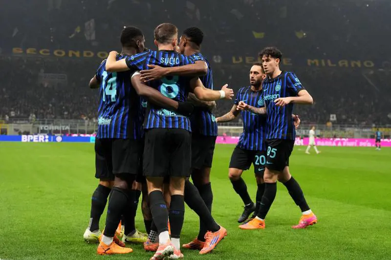 L'Inter stende la Lazio e aggancia la Roma in vetta: Lautaro e Bonny fanno volare i nerazzurri