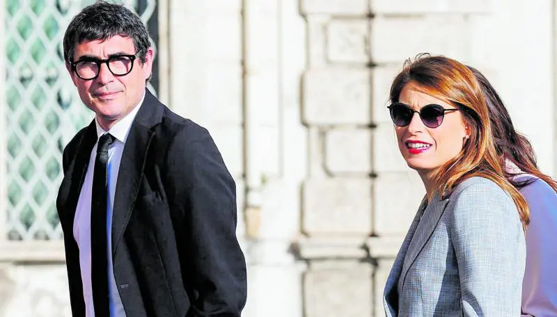 I "comunisti col Rolex": a casa Fratoianni 200mila euro all'anno