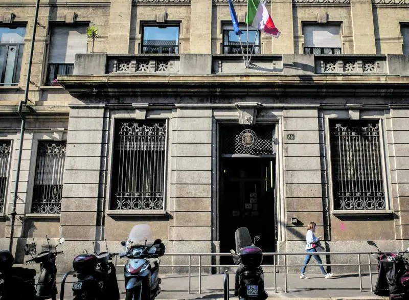 "Punito chi critica l'occupazione pro Pal". Procedimento disciplinare a prof del Berchet