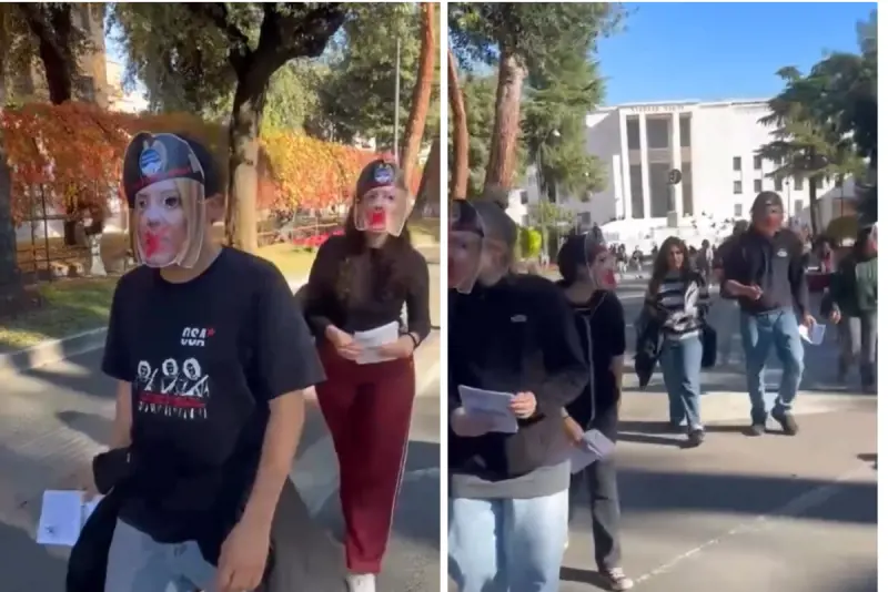 Fantocci e maschere di Meloni, Bernini e Gasparri a La Sapienza: "Autorità agiscano"