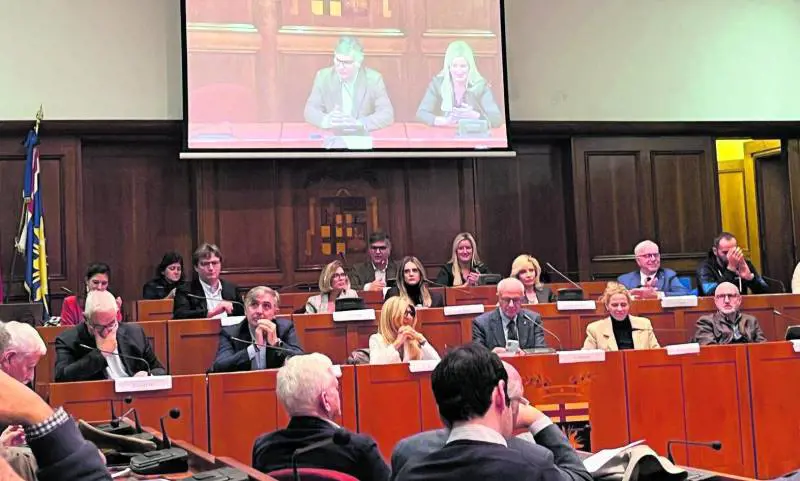 Lo sport dà valore, ma impianti vecchi e studio frenano i giovani