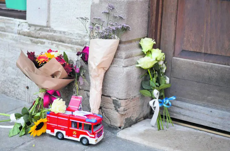 Sono vittime senza senso. Una madre dà la vita