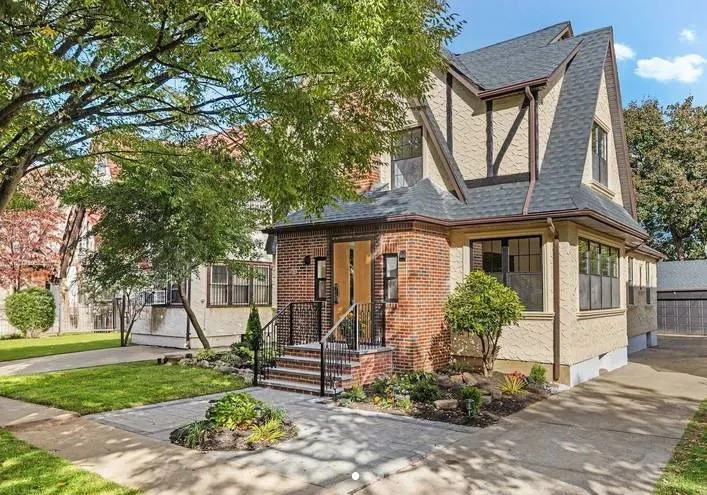 La casa dove nacque Trump in vendita: dove si trova e quanto vale 