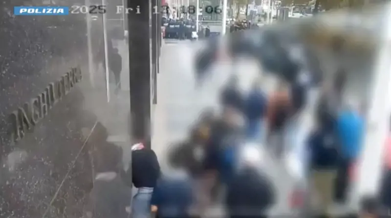 Chi è il 18enne antagonista che ferì i poliziotti durante il "No Meloni Day"