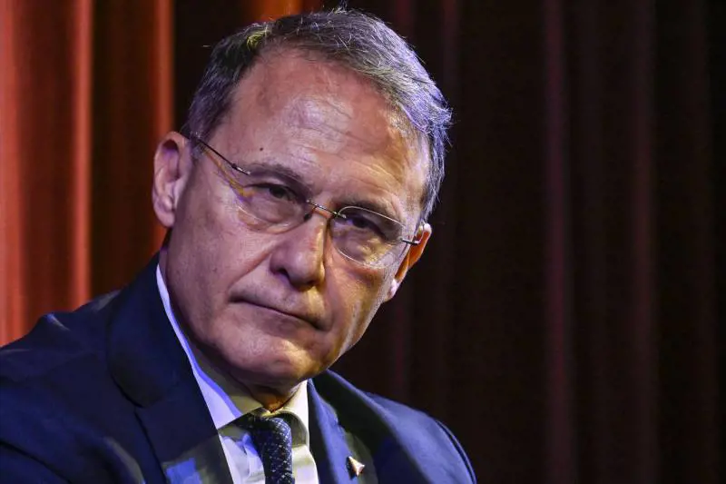 Schillaci: "La sanità è ricerca, cura, persone"