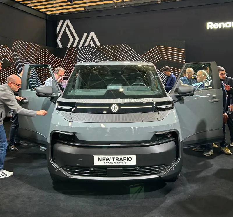 Renault Trafic Van E-Tech, su il sipario sulla nuova generazione 100% elettrica