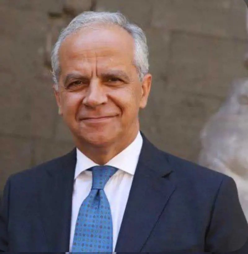 Tensioni a Bologna: scontro istituzionale all’ANCI e proteste all’esterno. Sul caso partita, Piantedosi tira dritto