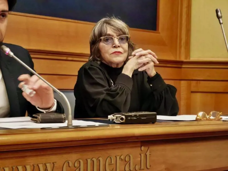 La grillina che insulta Valditara è una hater di politici sui social