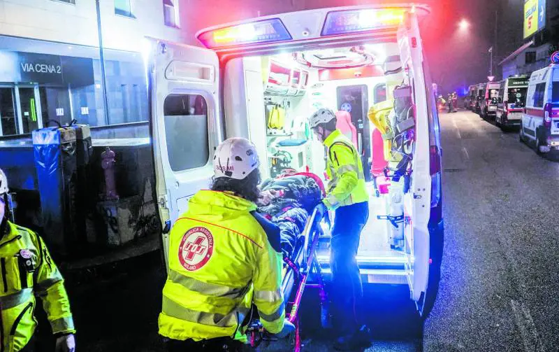 Bimbo di 9 anni ucciso in casa, la mamma suicida in mare