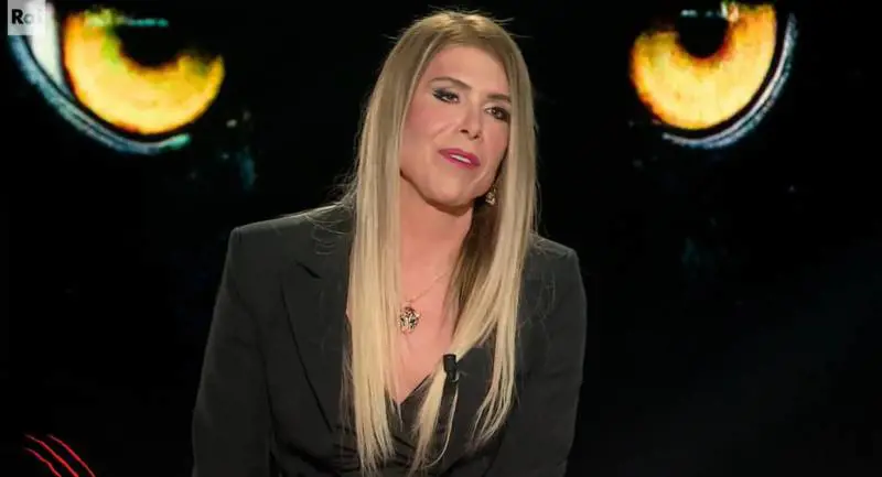 Genny Urtis a Belve: il fidanzato manipolatore, il lifting al viso e la lite con Diletta Leotta