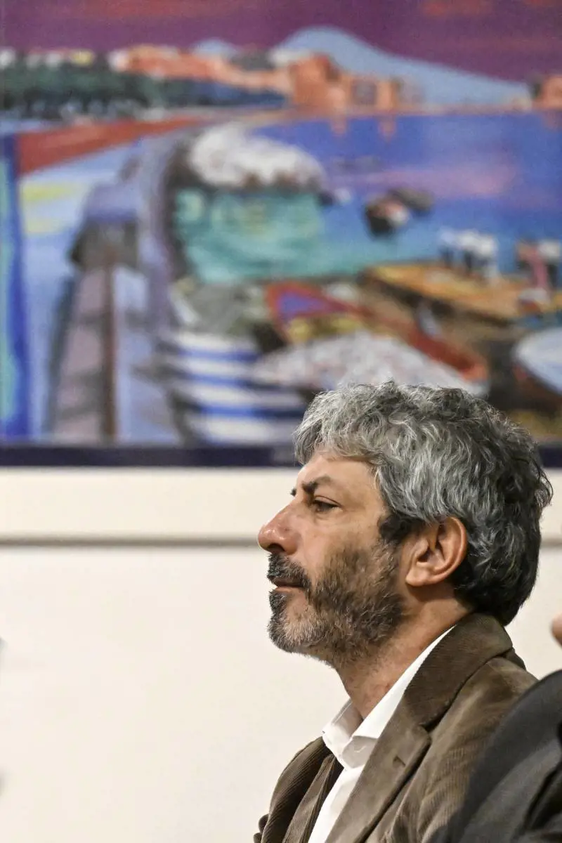 Fico scappa dall'ultimo confronto in tv