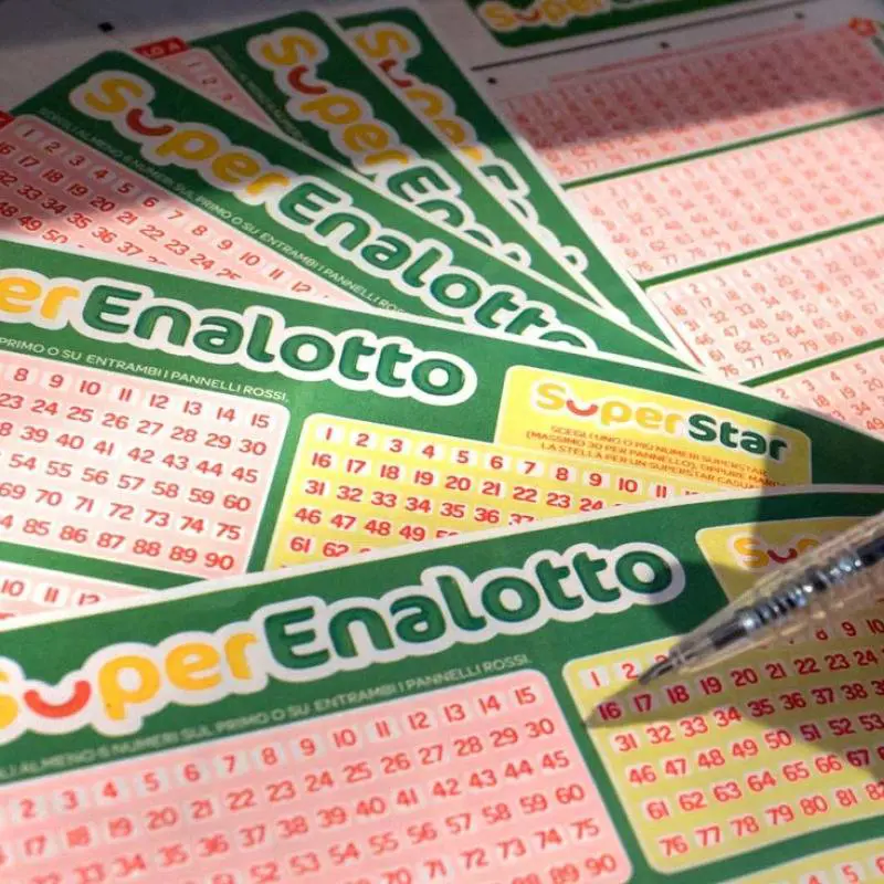 SuperEnalotto, si cercano i vincitori di oltre 83mila euro