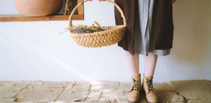 Abito lungo, scarponcino e maglia