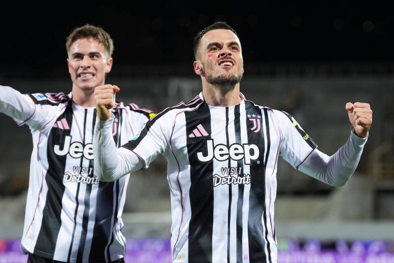 Fiorentina Juventus Kostic Celebration