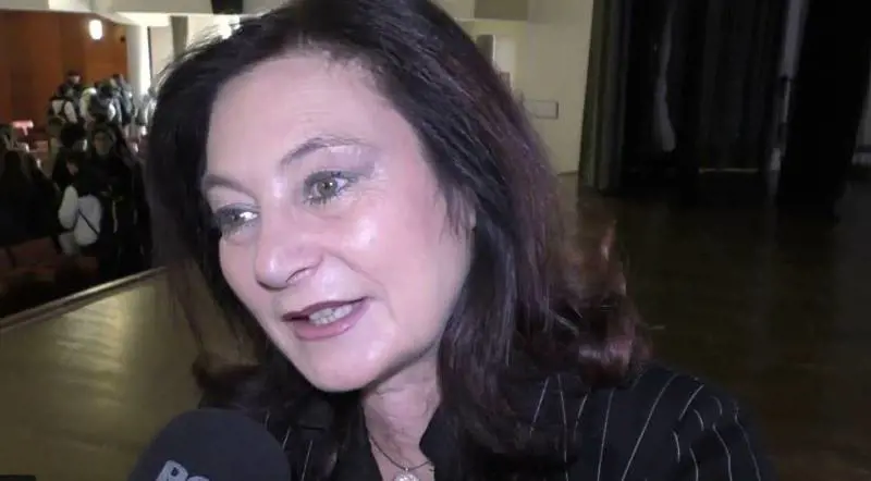 Famiglia nel bosco, minacce sui social al magistrato che ha allontanato i bimbi