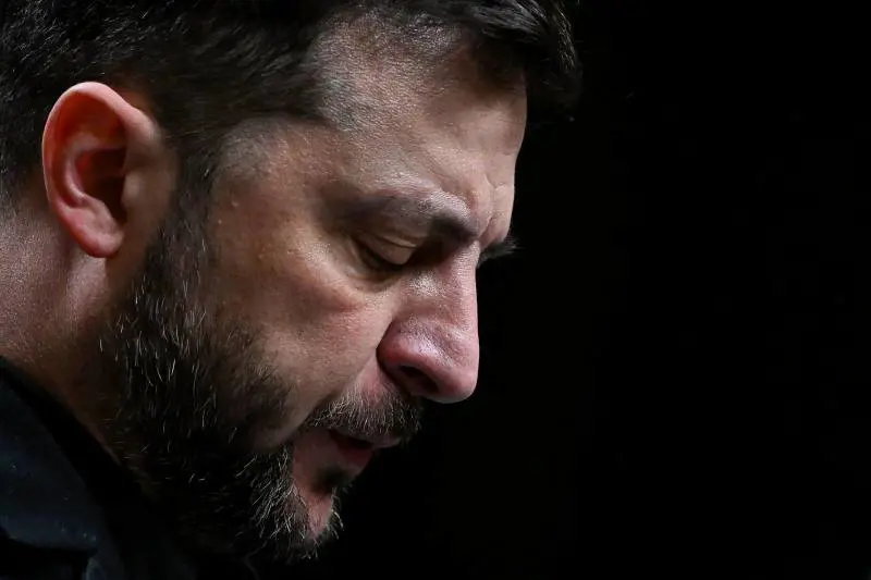 "Accordo che sa di resa". L'opinione pubblica di Kiev spinge le rivendicazioni