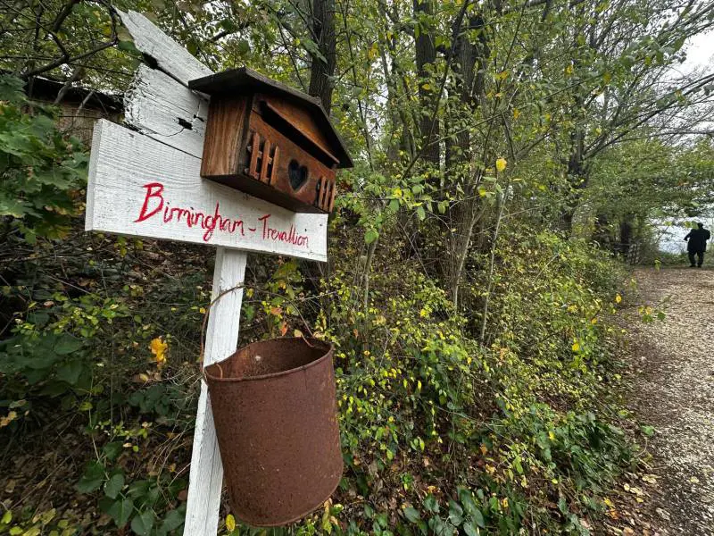 Sit-in per la famiglia nel bosco. I magistrati: "Doveroso agire"