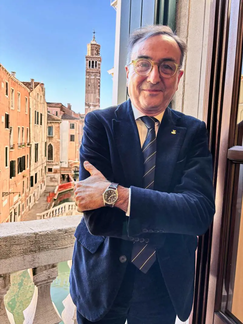 "Venezi perfetta, polemiche strumentali Il boicottaggio? Gli abbonati crescono"