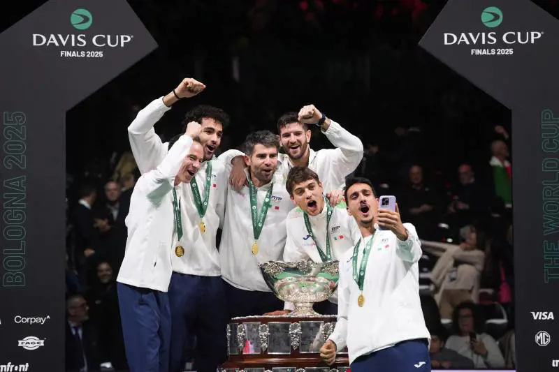 Se il tennis spiega all'Italia come si deve fare squadra