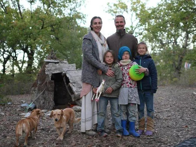 Famiglia nel bosco, i giudici si riservano di decidere: cosa può succedere 