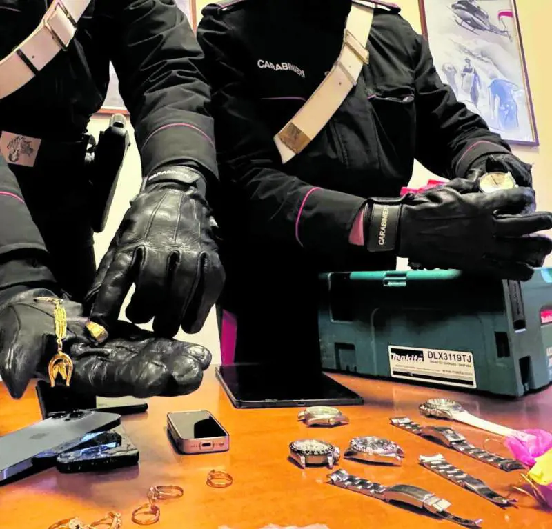 La cooperativa delle rapine. I 18 rom e i tre colpi al giorno