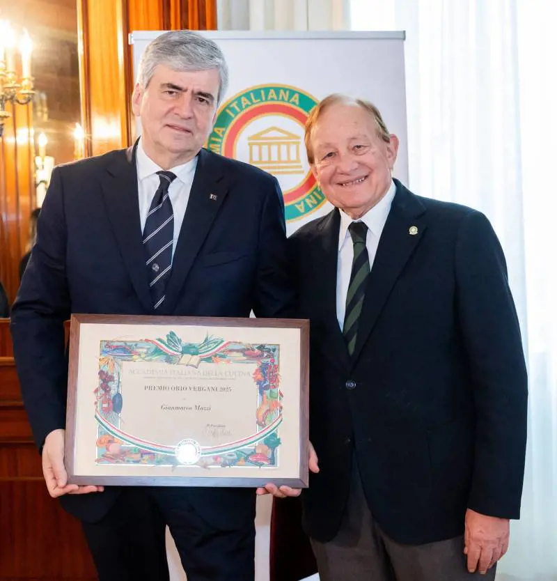L’Accademia italiana della cucina premia il Sottosegretario Mazzi per la candidatura Unesco